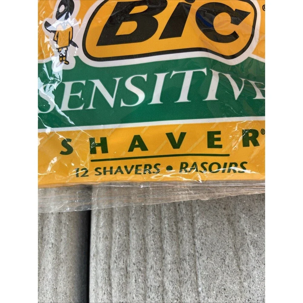1999 Vintage BIC  Sensitive Blade Shaving Razor 12 Disposable Razors New